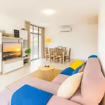 Oceanos 12 Apartment, Portimao, Algarve Apartman *